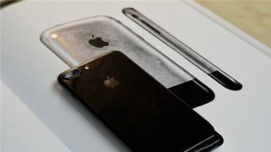 iPhone8水滴形设计