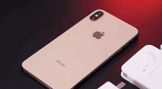 iPhoneXS价格更迭：没创新？双卡双待也没用?吐槽太多？