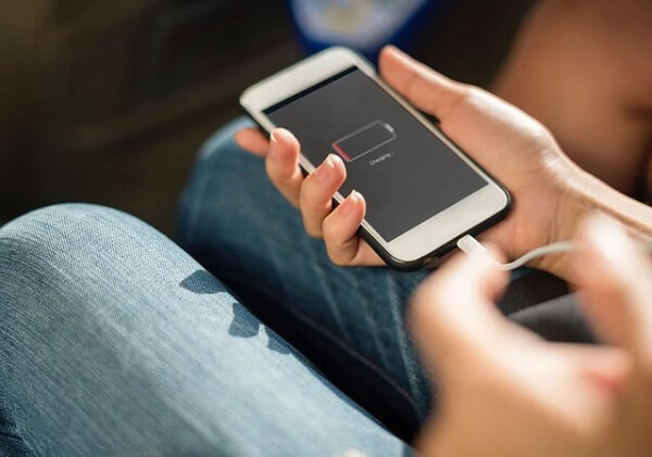 苹果手机iOS 系统使用技巧：iPhone提升待机时间、省电